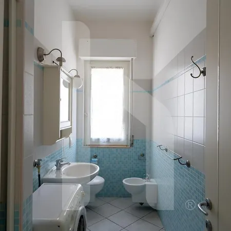 Apartment Homiday - Via Gramsci Azzurro Pineto