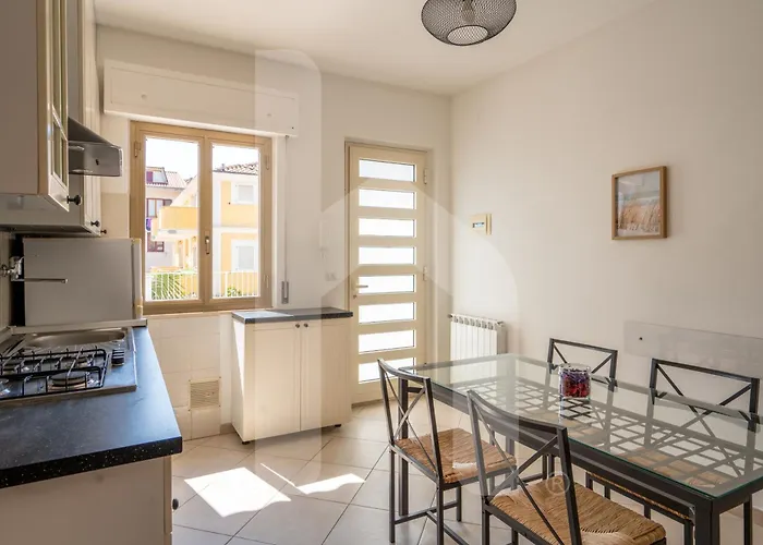 Homiday - Via Gramsci Azzurro * Pineto