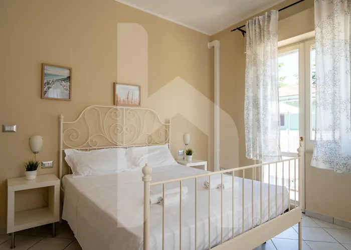 Homiday - Via Gramsci Azzurro Pineto